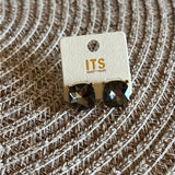 Solid or shimmer chunky studs