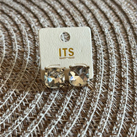 Solid or shimmer chunky studs
