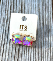 Solid or shimmer chunky studs