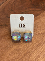 Solid or shimmer chunky studs
